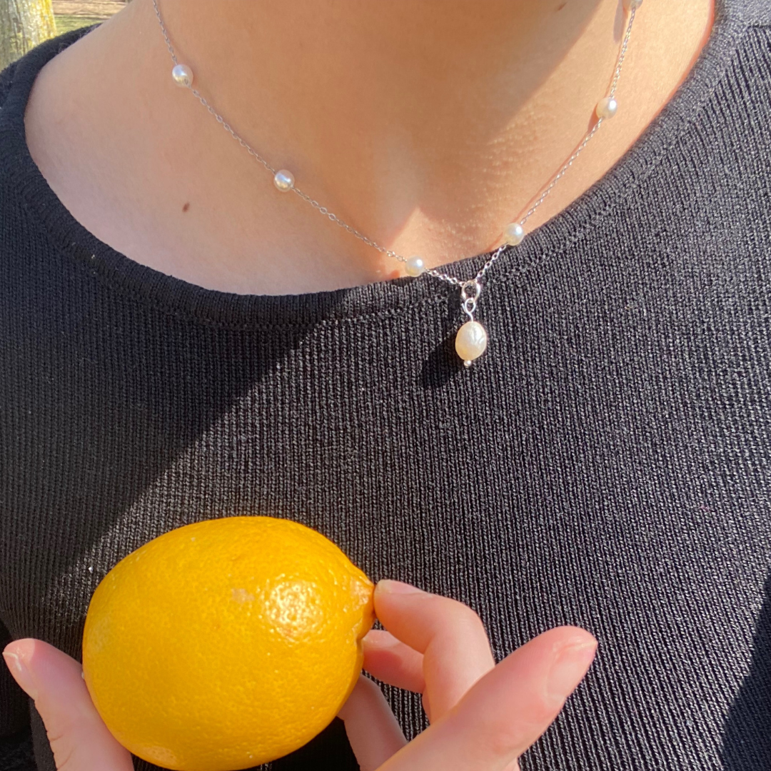 Collier Juan-les-Pins par Solera en perles d’eau douce et acier inoxydable