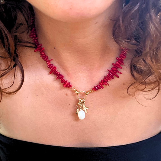 Collier Gustavia – Perles d’Eau Douce & Acrylique