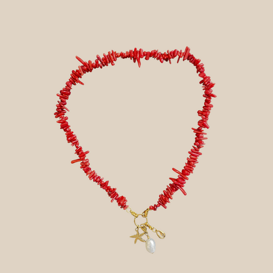 Collier Gustavia – Perles d’Eau Douce & Acrylique